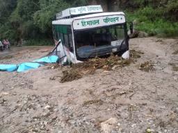 20 लापता, 400 घर टूटे! हिमाचल की सराज घाटी में सबसे बड़ी त्रासदी की तस्वीरें!