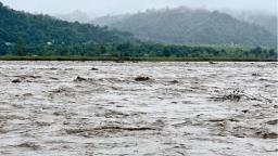 पहाड़ों में बारिश से पंजाब में बाढ़ का खतरा, पौंग डैम और घग्गर नदी में बढ़ा जलस्तर, डीसी की नागरिकों से शांत रहने की अपी