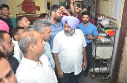 स्वास्थ्य मंत्री इस्तीफा दें, बिना पोस्टमार्टम कराए अपनी नाकामियों को छुपाने की कोशिश कर रही आप सरकार 