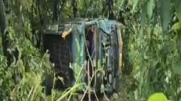 जम्मू-कश्मीर के ऊधमपुर में मिनी बस पलटी, स्कूल स्टूडेंट्स समेत 13 लोग घायल, ड्राइवर की हालत गंभीर 
