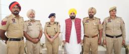 भगवंत सिंह मान द्वारा बठिंडा में 11 अनमोल जिंदगियाँ बचाने वाले चार पुलिस कर्मियों को 