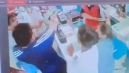 जालंधर के D-Mart में हुआ भारी हंगामा, बिलिंग कर रहे युवक ने कस्टमर को मारा थप्पड़, वीडियो फुटेज आई सामने 