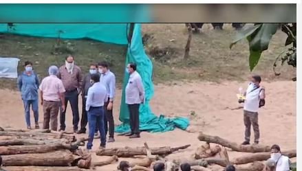 कुंभ वायरल गर्ल केस में बड़ा अपडेट: नाबालिग निकली पीड़िता, फरमान पर POCSO में FIR