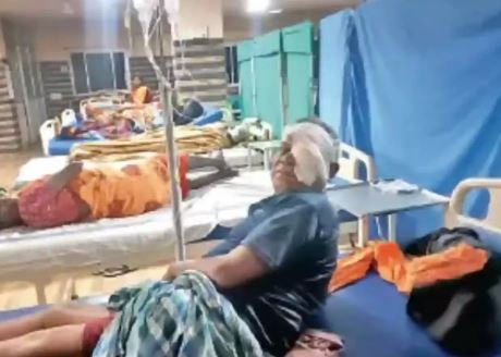 बंगाल में गरजे योगी, बोले - बंगाल की पहचान काबा से नहीं मां काली बाड़ी से है