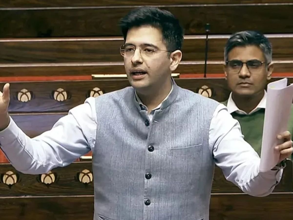राघव चड्ढा को झटका, AAP ने राज्यसभा के उपनेता पद से हटाया