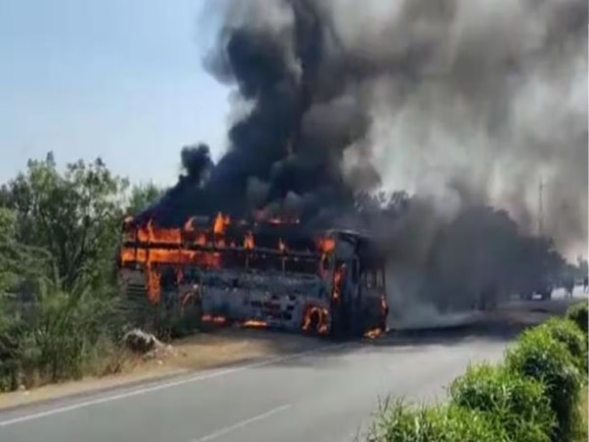 RAJASTHAN NEWS :हाईटेंशन लाइन की चपेट में आई बस,3 की मौत,12 मजदूर झुलसे