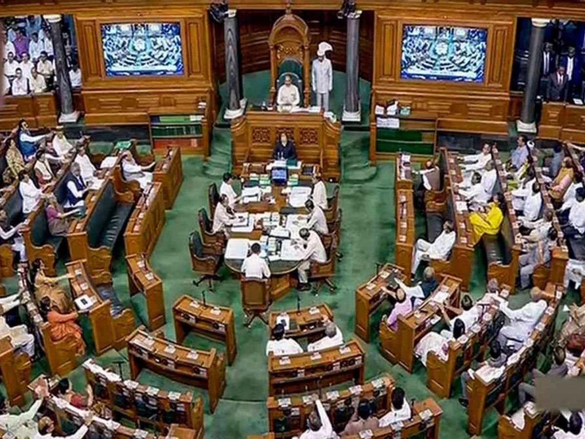 शीतकालीन सत्र से पहले सर्वदलीय बैठक, रिजिजू बोले - सभी ठंडे दिमाग से काम करें और ज्यादा गरमा गरम बहस न हो