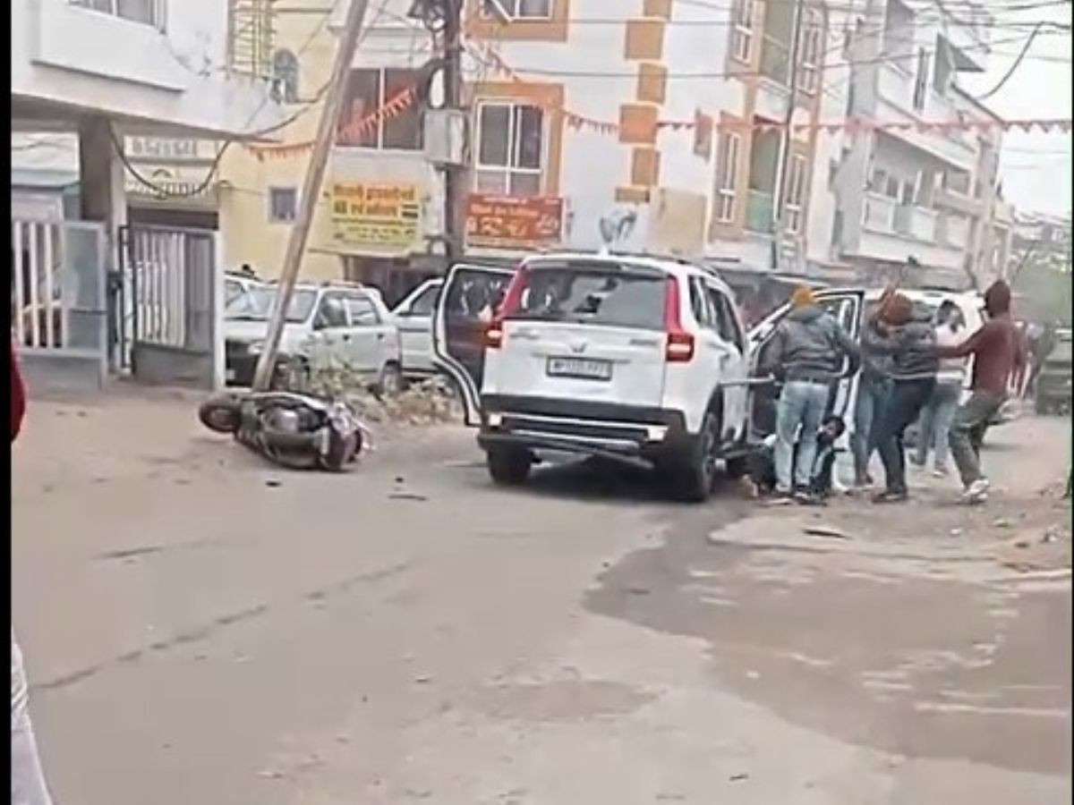 मंगेतर से मिलने पहुंचे युवक पर किया हथौड़े से हमला.. जमानत पर बाहर आया था युवक