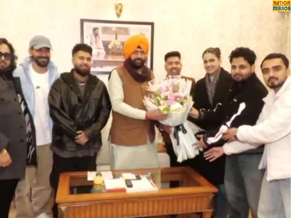 मुख्यमंत्री नायब सिंह सैनी ने की हरियाणा और पंजाब के प्रमुख कलाकारों से मुलाकात