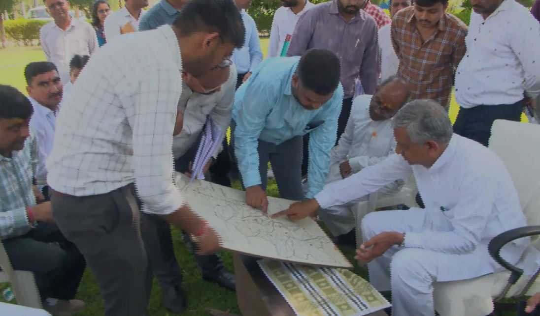 Banaskantha Water Supply Inspection: मंत्री कुंवरजी बावलिया ने बनासकांठा जिले में पानी पुरवठा स्थलों का किया निरीक्षण
