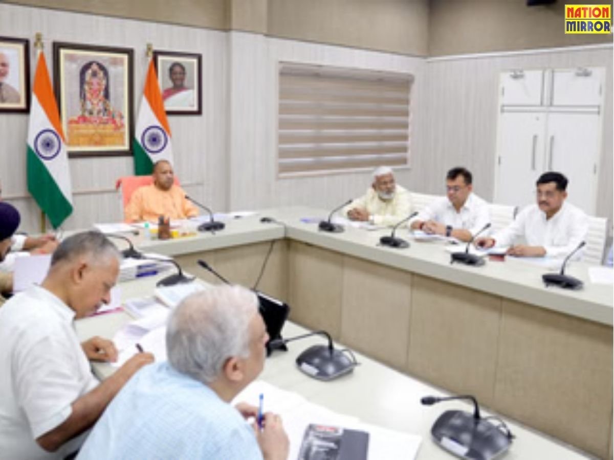 बाढ़ और अतिवृष्टि की स्थिति को देखते हुए मुख्यमंत्री योगी आदित्यनाथ ने दिए जरूरी निर्देश
