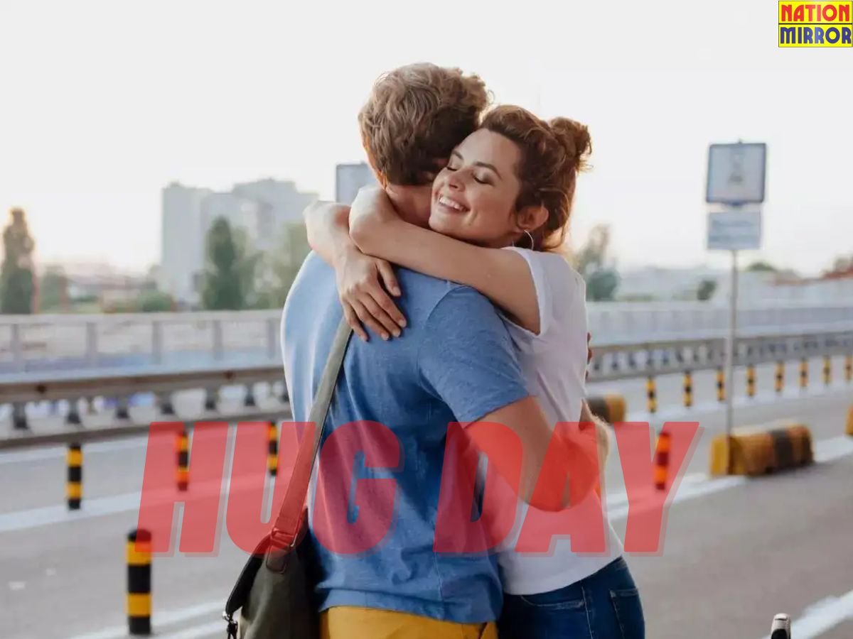 Hug Day Special: वैलेंटाइन वीक का छठवां दिन आज, जानिए गले लगाने के फायदे...