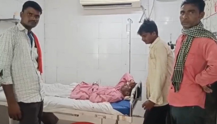 महोबा में कर्ज और बेटे की मौत ने तोड़ा हौसला: आत्महत्या की कोशिश