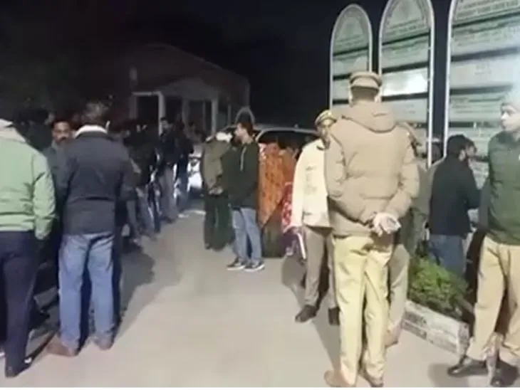 AMU कैंपस में शाम की सैर के दौरान टीचर को गोली मारी, हमलावर फरार
