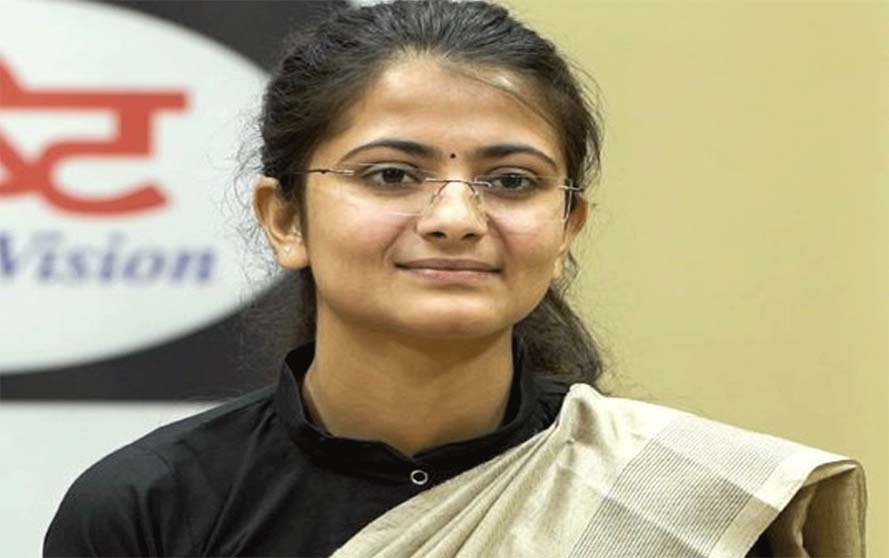 जिसे सबने कमजोर समझा: वही बन गई पूरे शहर की मिसाल