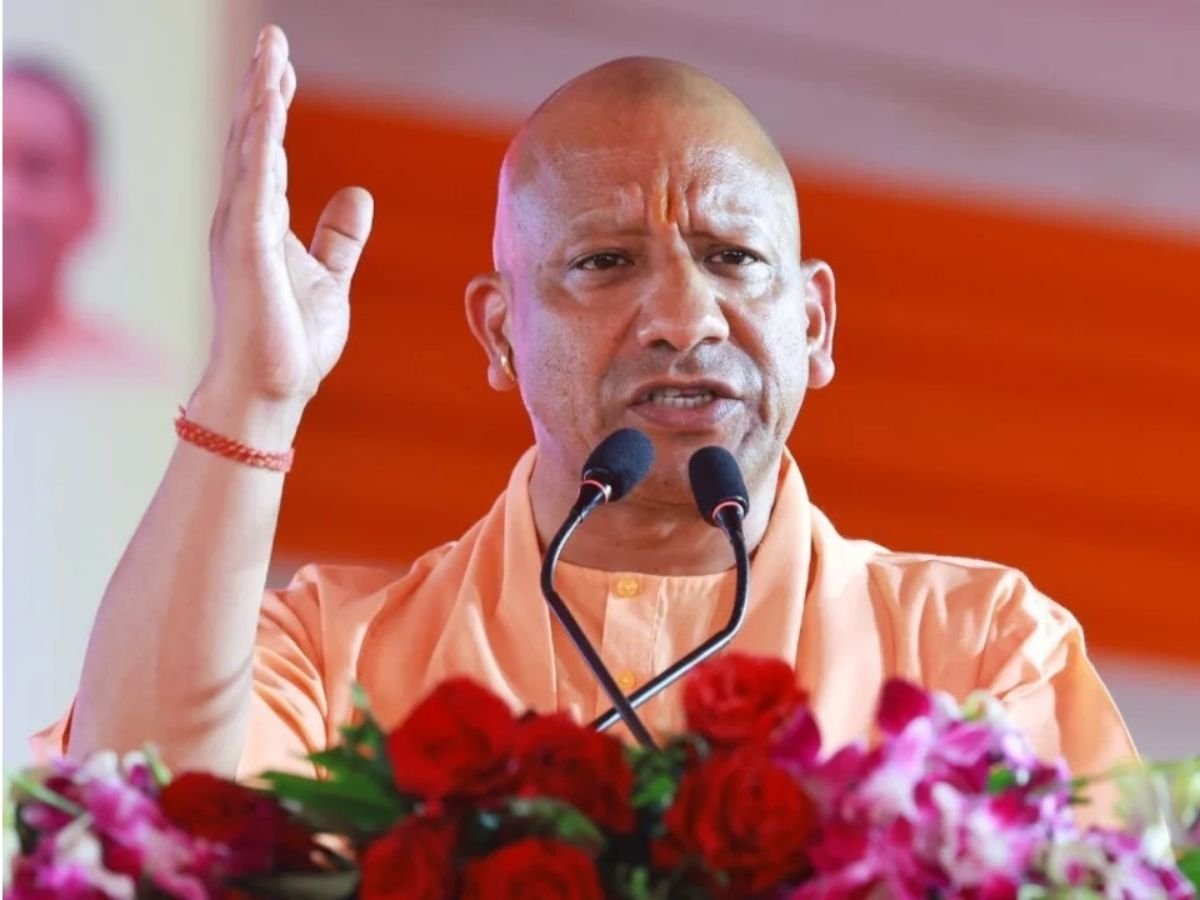 जमीनी विवाद के मामलों में CM योगी सख्त, बोले - भू-माफियाओं को बख्शा नहीं जाएगा