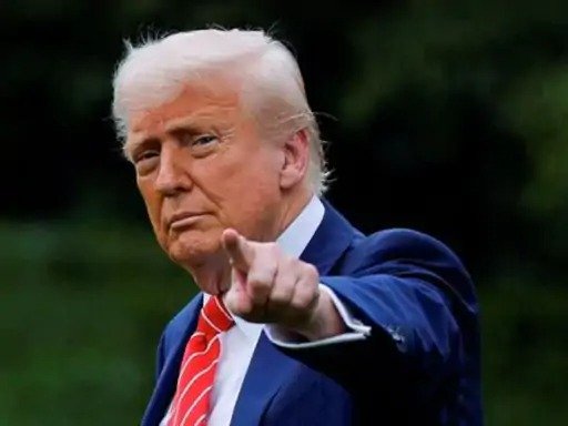  ट्रम्प का बड़ा फैसला! 12 देशों पर अमेरिका की एंट्री बैन, किन देशों पर रोक और क्यों?