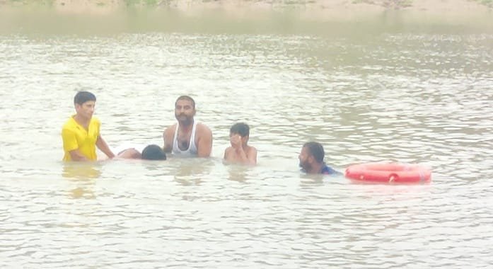 Balotra youth drowns in pond: बालोतर में तालाब में डूबने से युवक की मौत, प्रशासन की रेस्क्यू टीम ने निकाला शव