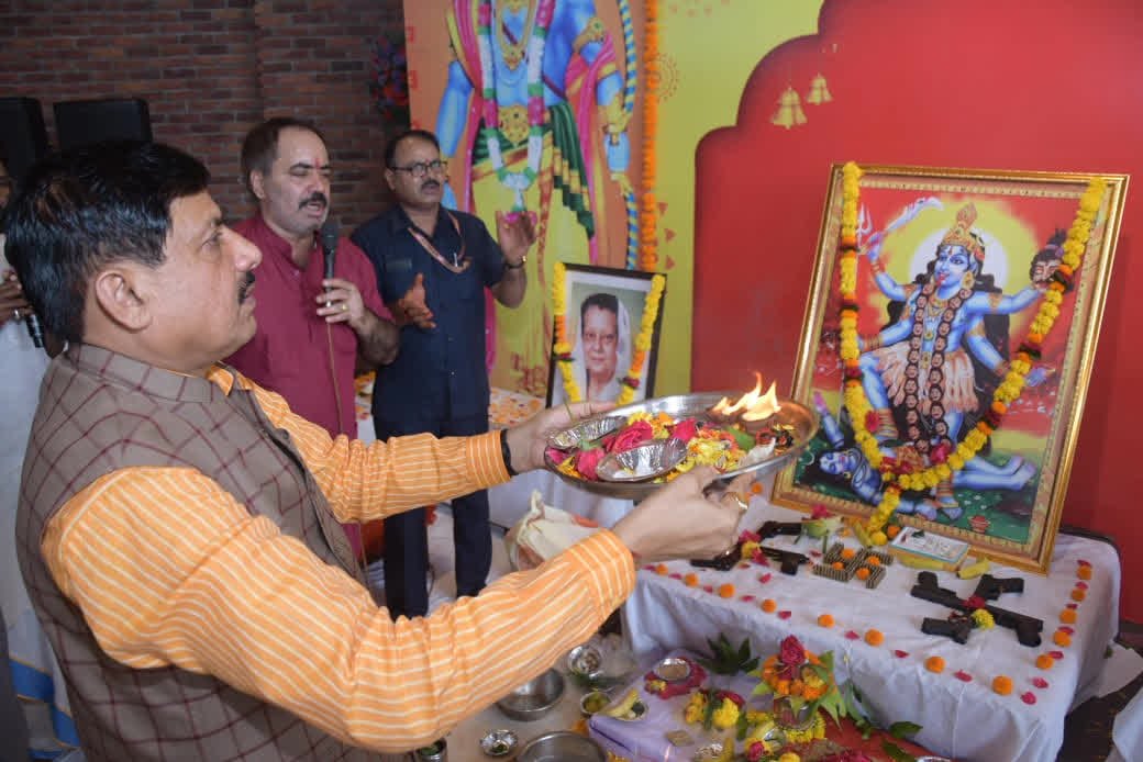 Mohan Yadav Varanasi Jabalpur visit 2025: मुख्यमंत्री डॉ. मोहन यादव का वाराणसी-जबलपुर दौरा,मध्य क्षेत्रीय परिषद बैठक में लेंगे हिस्सा, वीरांगना दुर्गावती को देंगे श्रद्धांजलि