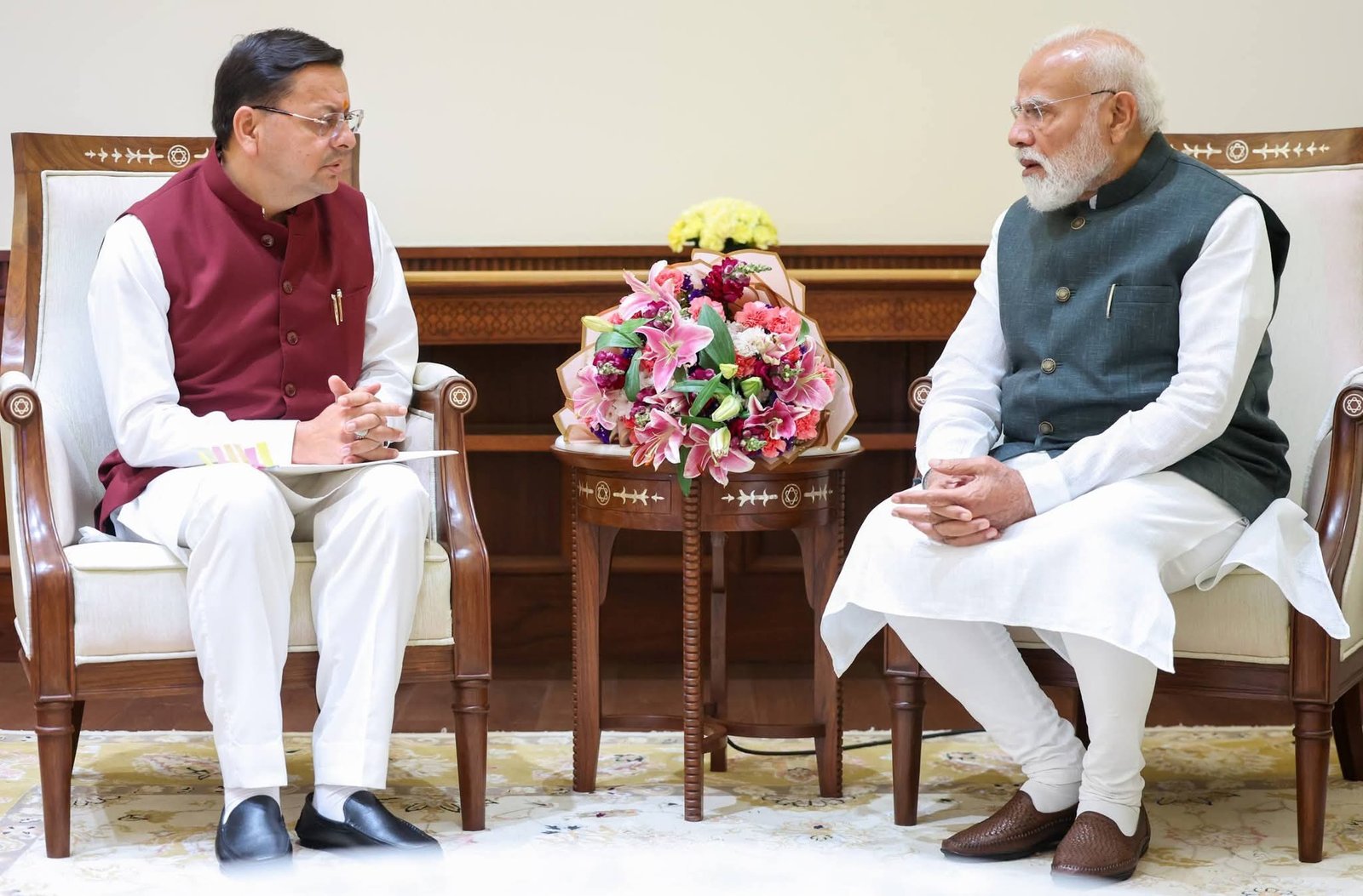 CM धामी ने की PM मोदी से मुलाकात, चारधाम यात्रा का दिया न्योता
