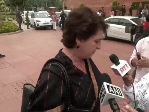 राहुल पर SC की टिप्पणीः प्रियंका गांधी का जवाब 