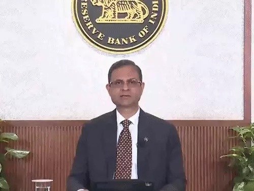 RBI Repo Rate: क्या आपने भी लोन ले रखा है? ये खबर उनके लिए ज़रूरी है