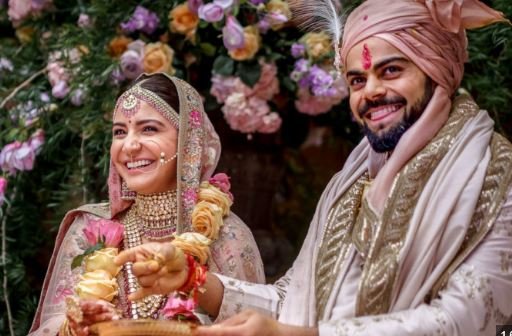 Virushka Wedding Anniversary: किंग कोहली और अनुष्का शर्मा की 8वीं वेडिंग एनिवर्सरी, फैंस दे रहें बधाईयां...