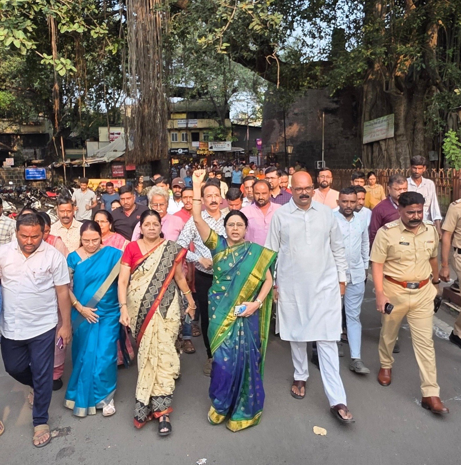 पुणे का शनिवारवाडा नमाज़ विवाद: मुस्लिम महिलाओं की नमाज़ पर हिंदू संगठनों का विरोध