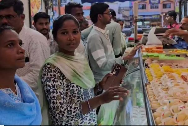 Naxalites Celebrate: पहली ‘आज़ाद’ दिवाली, 19 साल बाद पूर्व महिला नक्सलियों की दिवाली