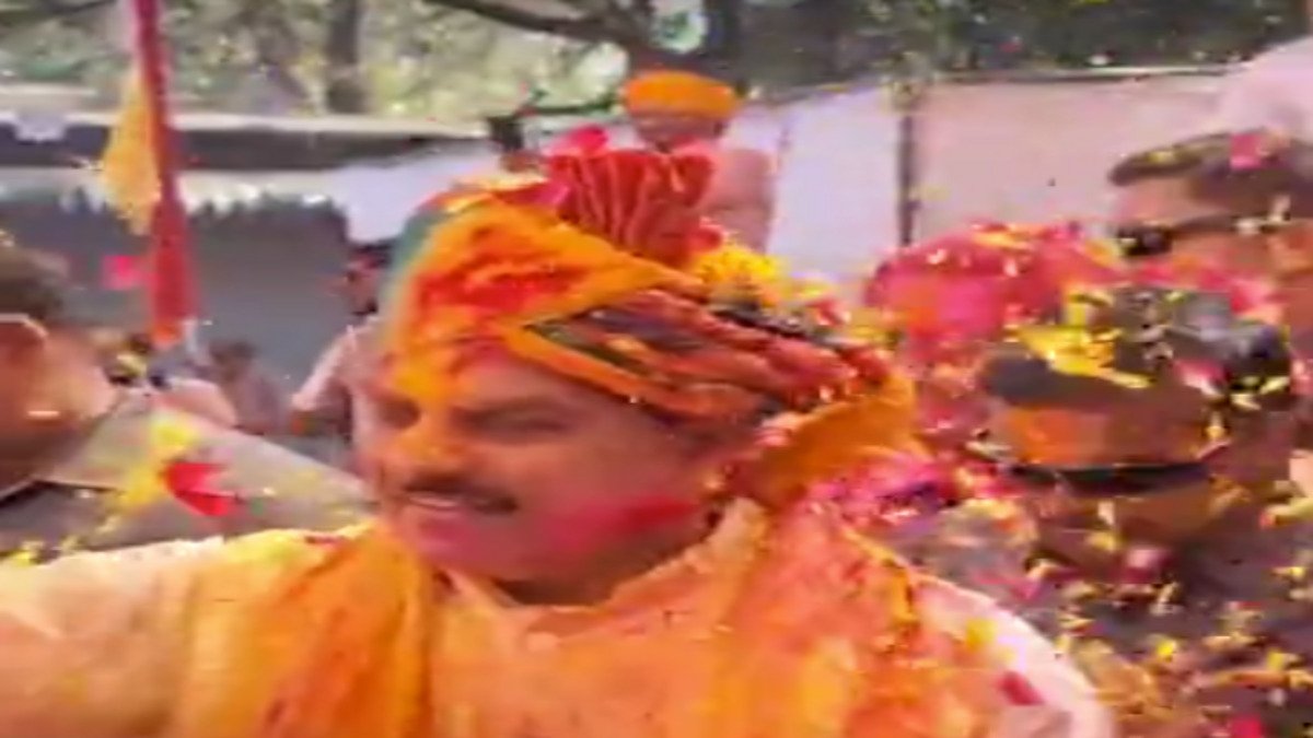 Madhya Pradesh soaks in Holi festivities, CM Dr Yadav celebrates with flowersGulaal