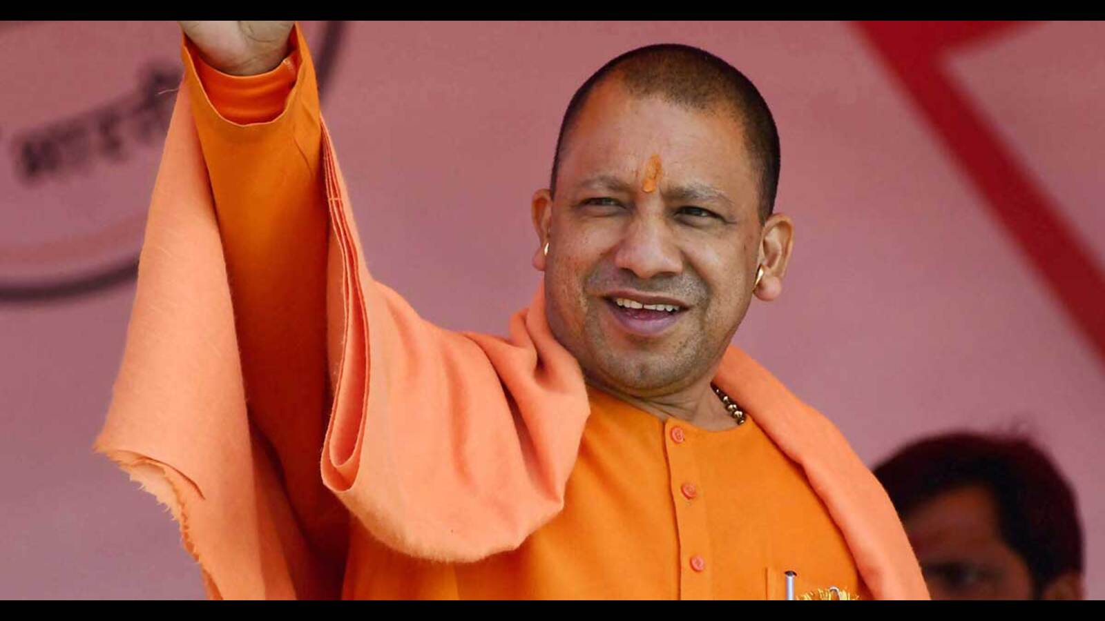  दिन की शुरुआत माता रानी के दिव्य रूप के दर्शन से कीजिए।