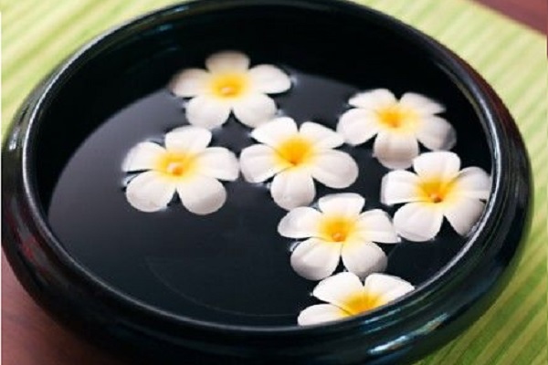 https://dx.layout-365.com/layout365Data/CMSDATA/Admin/video/379/Floating-Flower-1.jpg