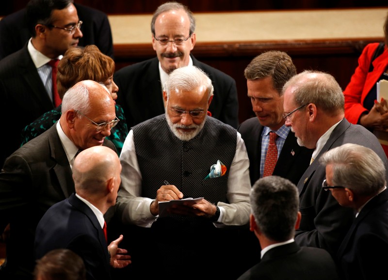 https://dx.layout-365.com/layout365Data/CMSDATA/Admin/video/379/Modi-1-11-June-2016.jpg